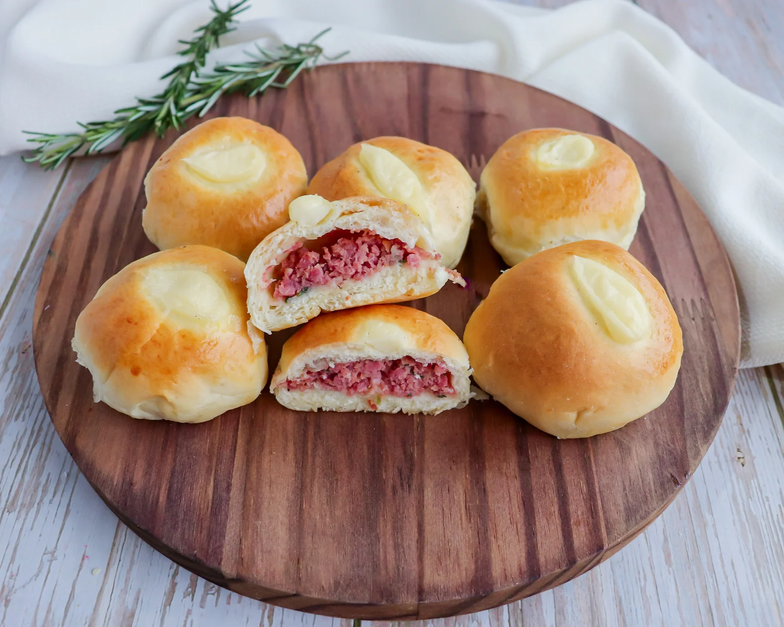 Receita de Pão Recheado com Mortadela